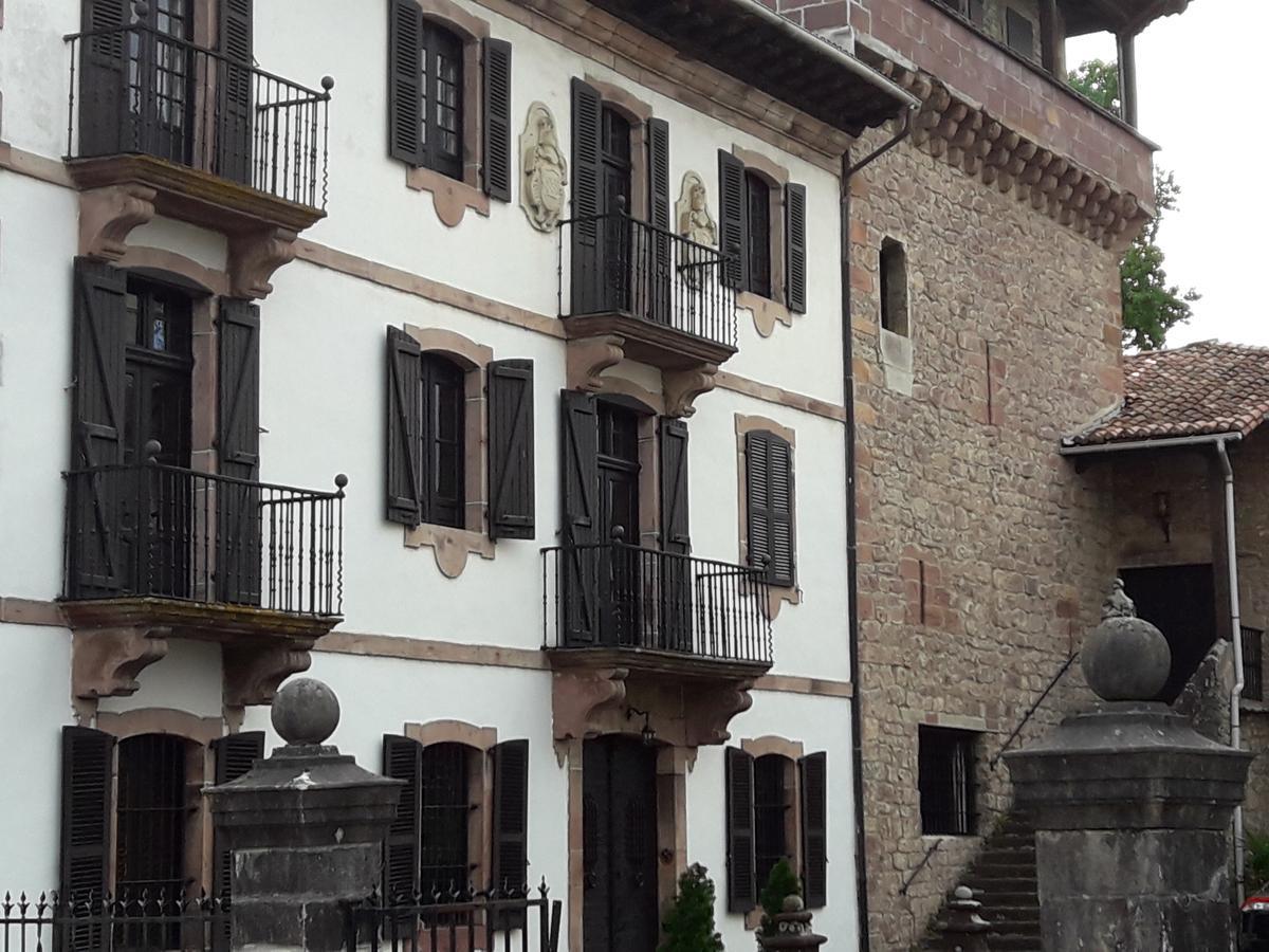 Hostal Palacio Jaureguia Irurita Eksteriør bilde